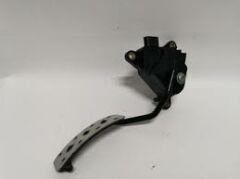 Megane 2 RS Gaz Pedalı Kaptörü 8200414518 - 8200308005