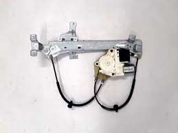 MEGANE 3 SAĞ ARKA  CAM KRİKOSU 827200008R