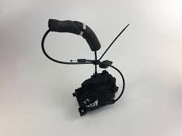 MEGANE III SCENIC III SOL ÖN KAPI KİLİDİ 825030032R