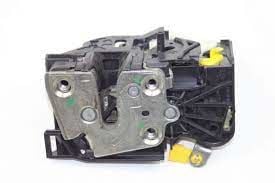 SANDERO ARKA SOL KAPI KİLİDİ 825034213R