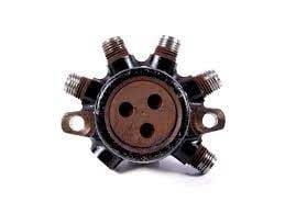 KANGO 2 CLİO 2-3 MEGANE 2 LOGAN SANDERO ENJEKTÖR TEVZİ RAMPASI 8200584034 - 8200379933 - 8200334367