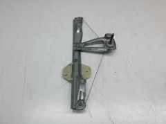 CLIO SYMBOL ARKA SOL CAM KRİKOSU  7700434303-7700434697