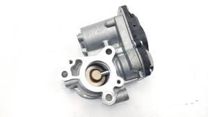 Trafik III 3 2.0 DCİ M9R EGR Vanası 147100361R